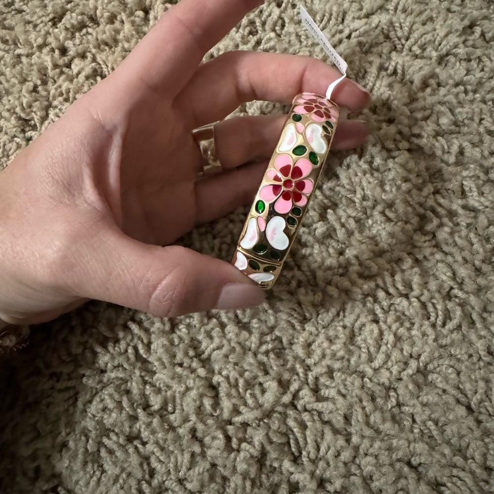 House of Harlow 1960 Pink, White & Green Floral Enamel Bangle - Picture 3 of 6
